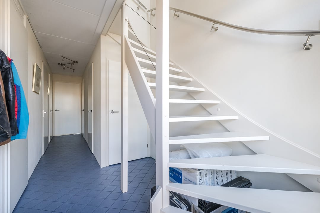 Photo 13 of Van Anhalt Dessaustraat 10