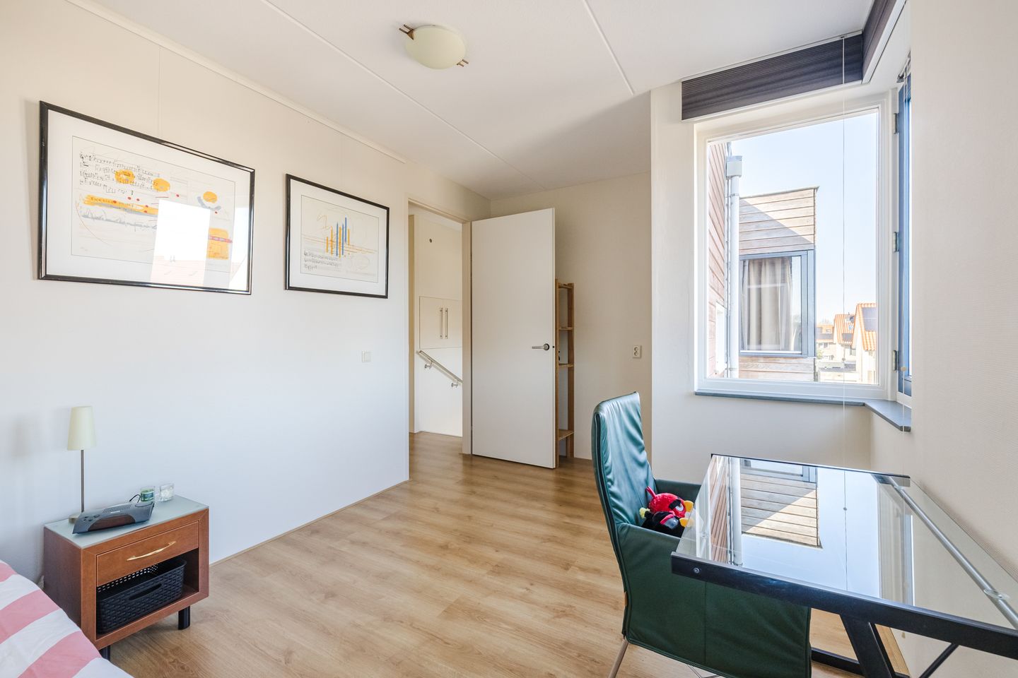 Photo 44 of Van Anhalt Dessaustraat 10