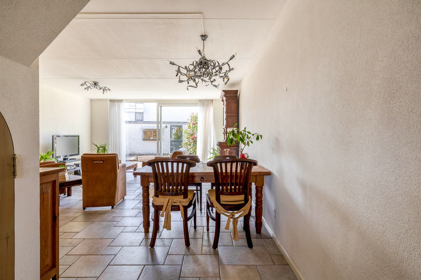 Foto 14 van Chico Mendesring 371