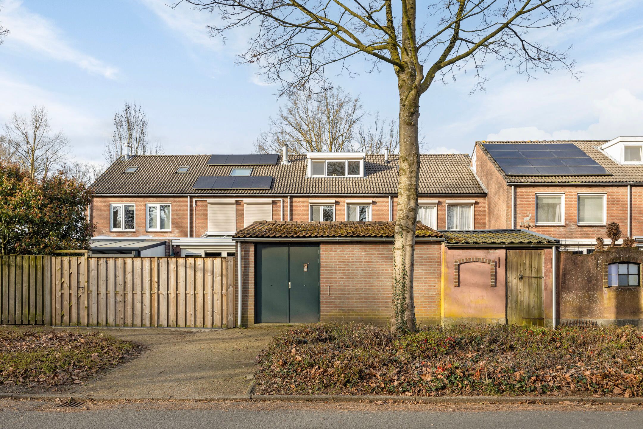 Photo 42 of Wingerd 61