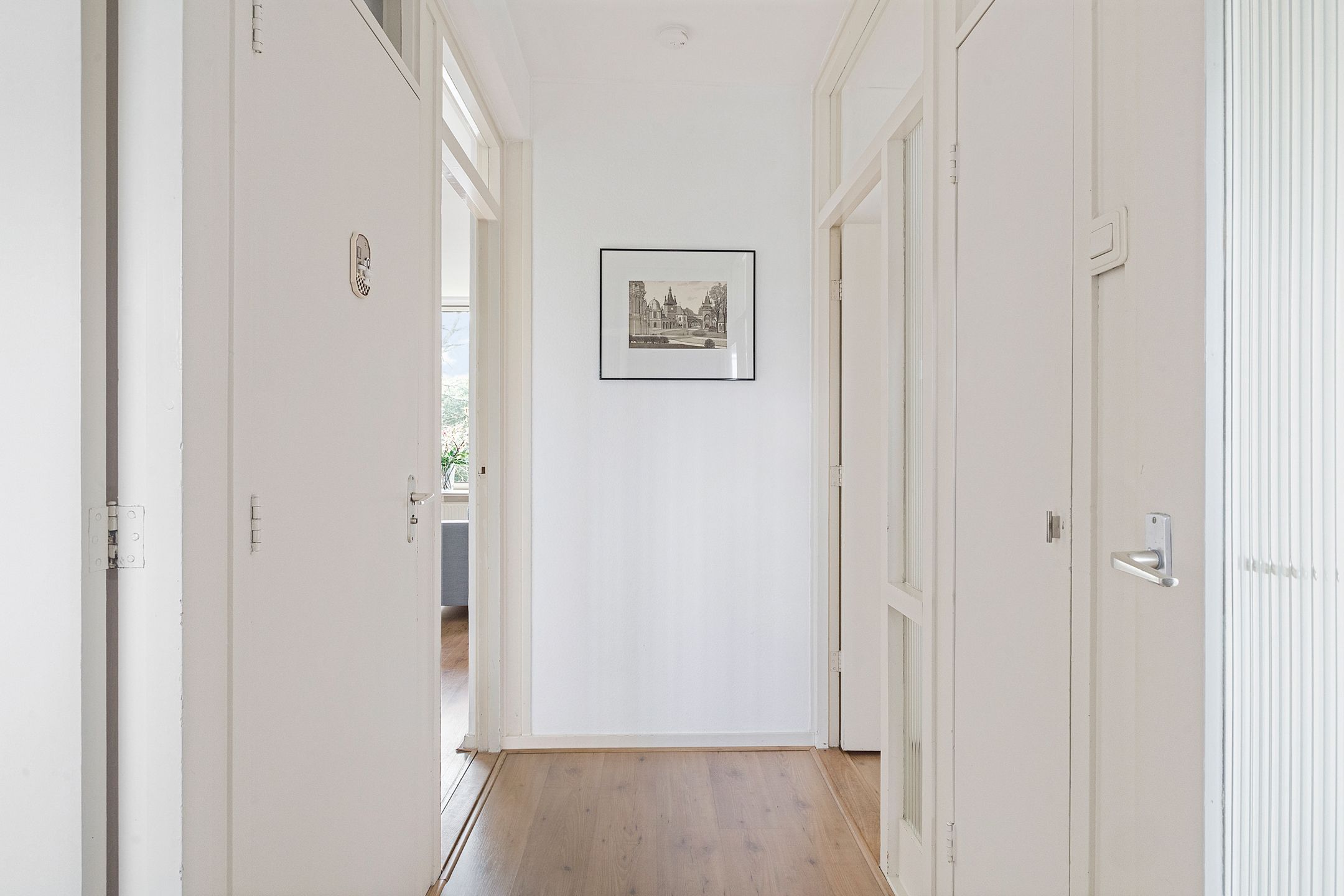 Spacious 4-Room Apartment with Southwest Balcony in Amstelveen — 20
