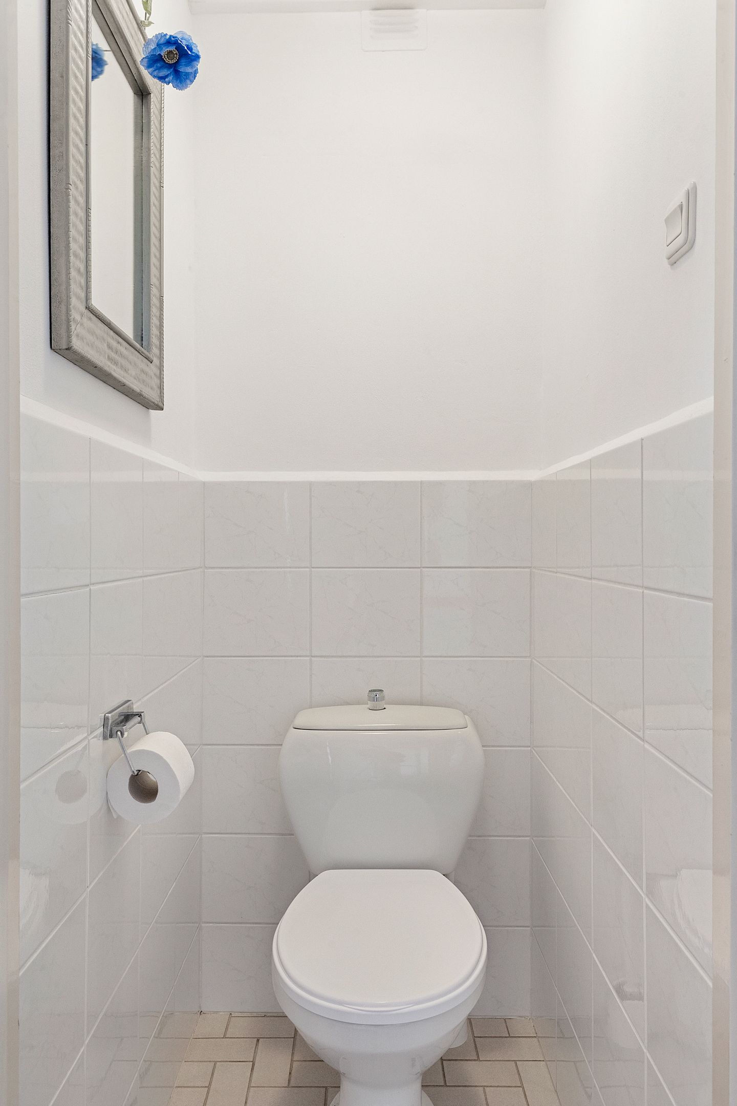 Spacious 4-Room Apartment with Southwest Balcony in Amstelveen — 23