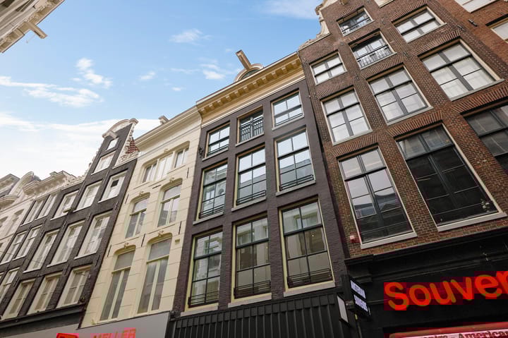 Photo 2 of Voetboogstraat 5-L