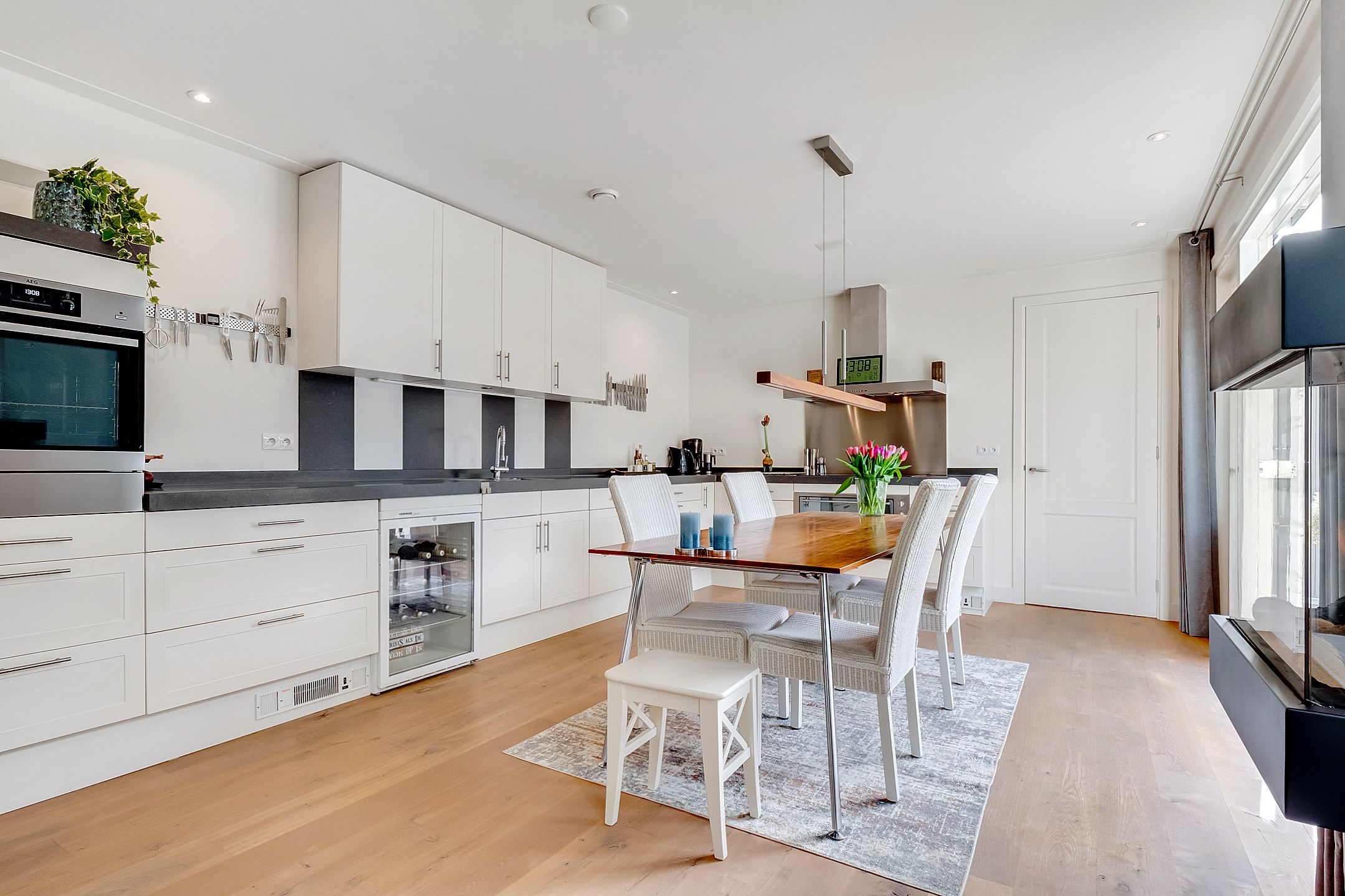 Photo 18 of Dammaat 9