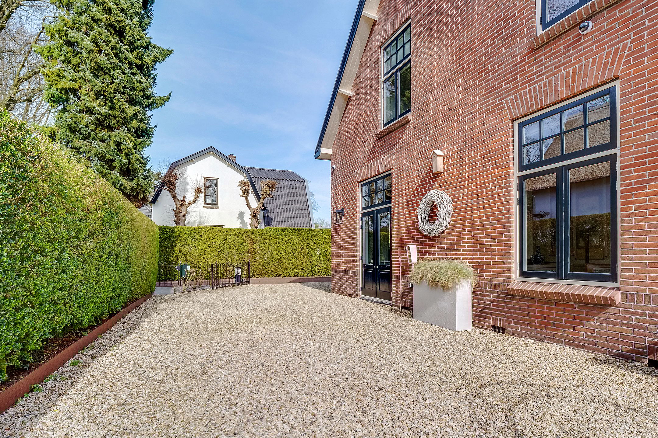 Photo 6 of Dammaat 9