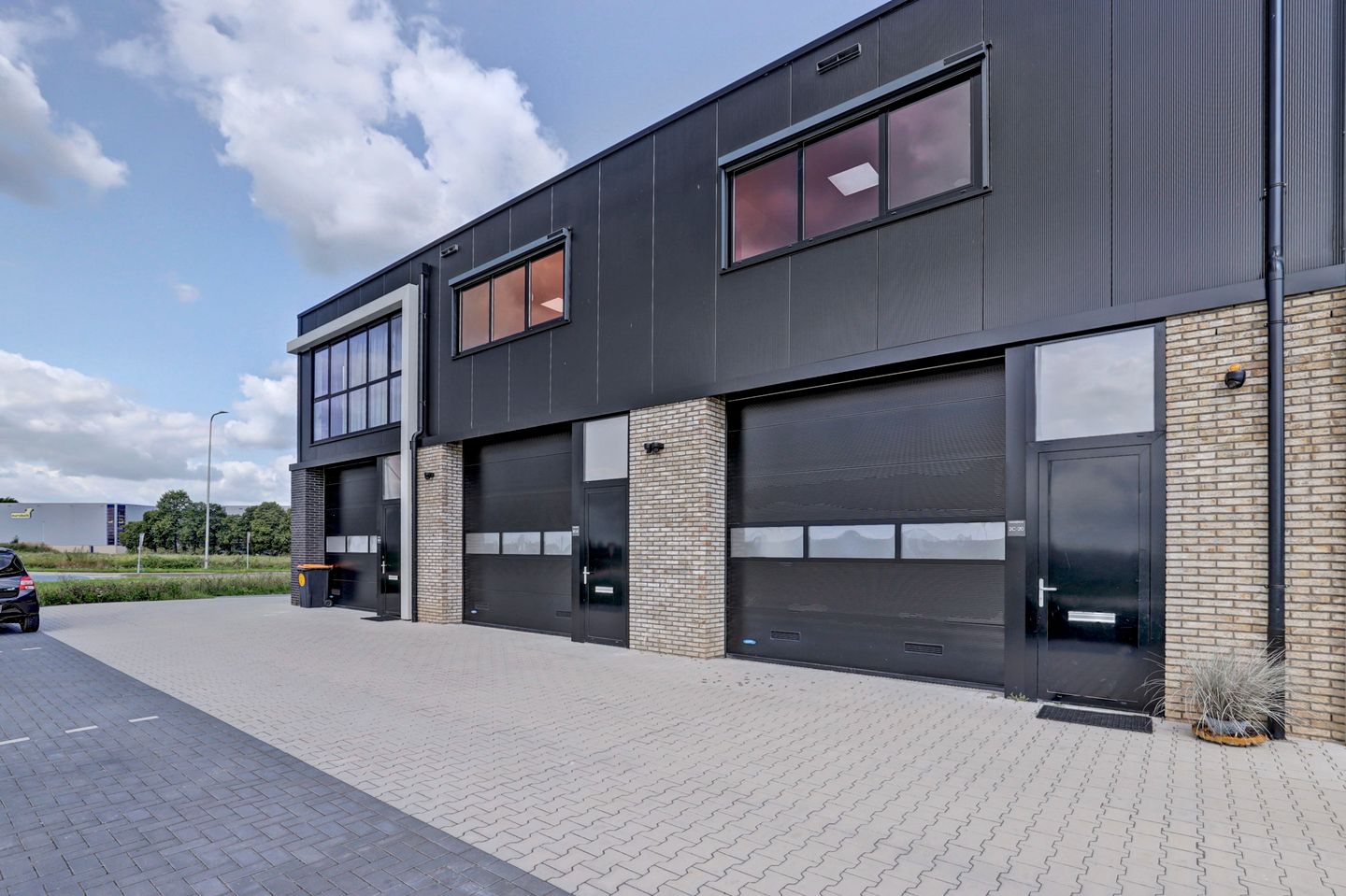 Bekijk foto 3 van Grensstraat 2-c20