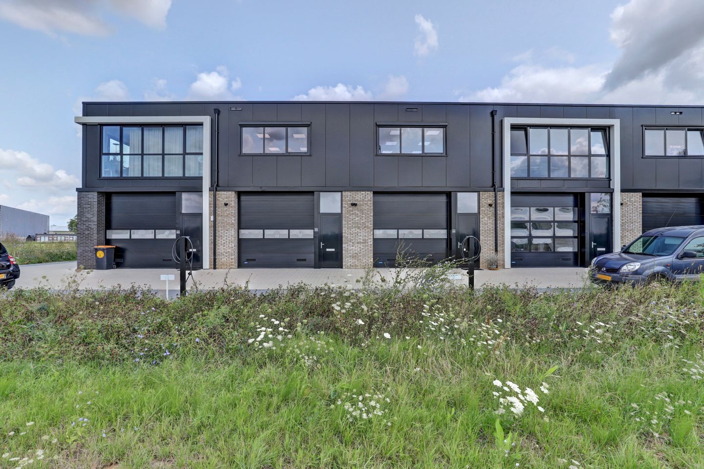 Bekijk foto 1 van Grensstraat 2-c20
