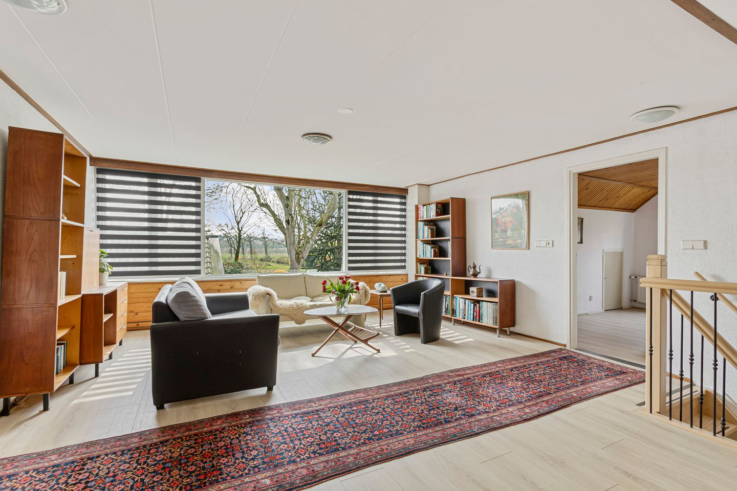 Detached Home with Spacious Barn and Expansive Garden in Wooded Setting — 18