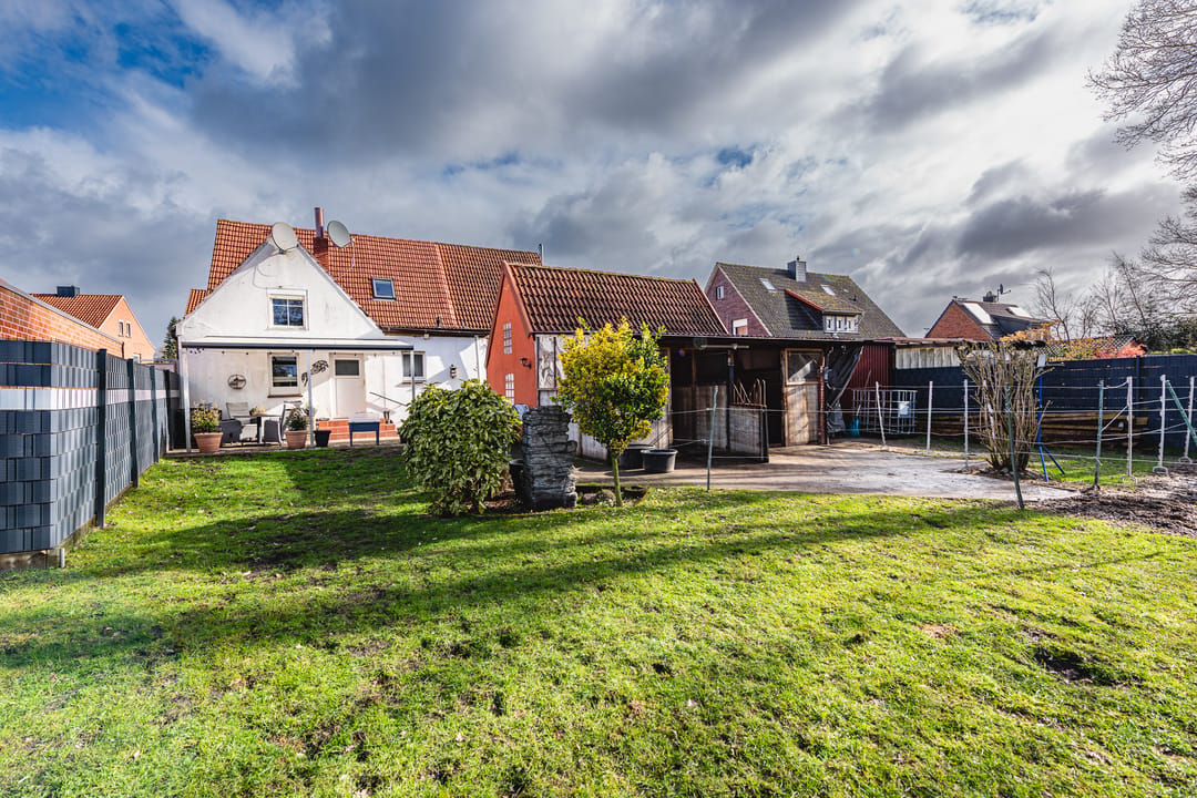 Spacious family home with equestrian facilities in Schüttorf — 39