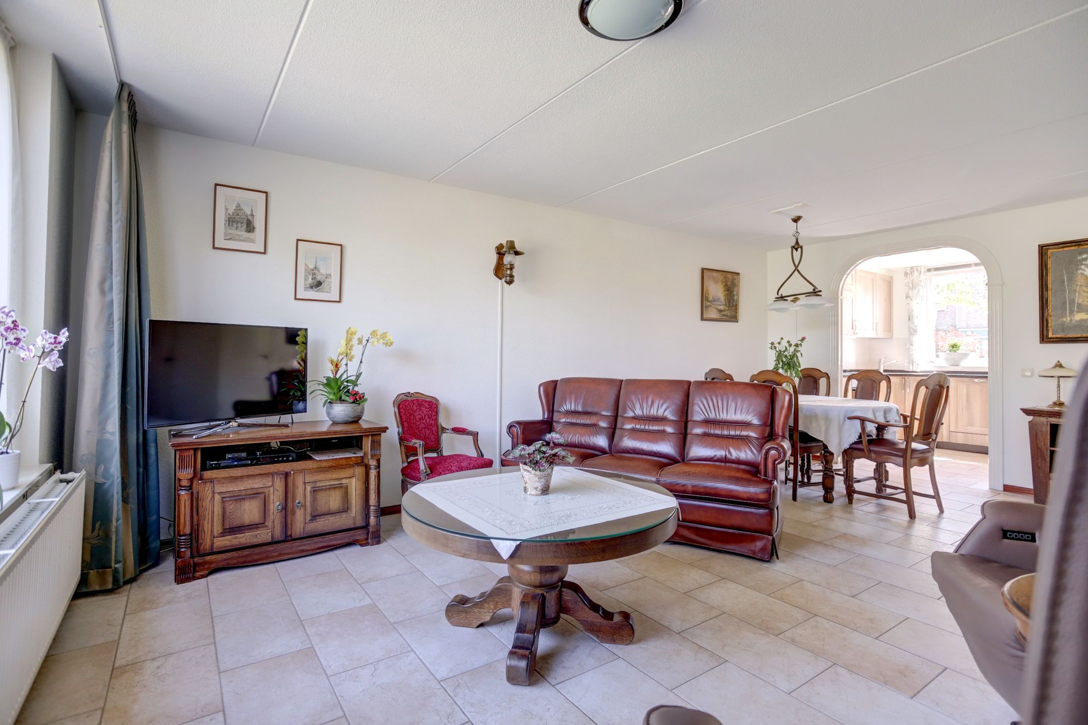 Photo 12 of Gele Lis 24