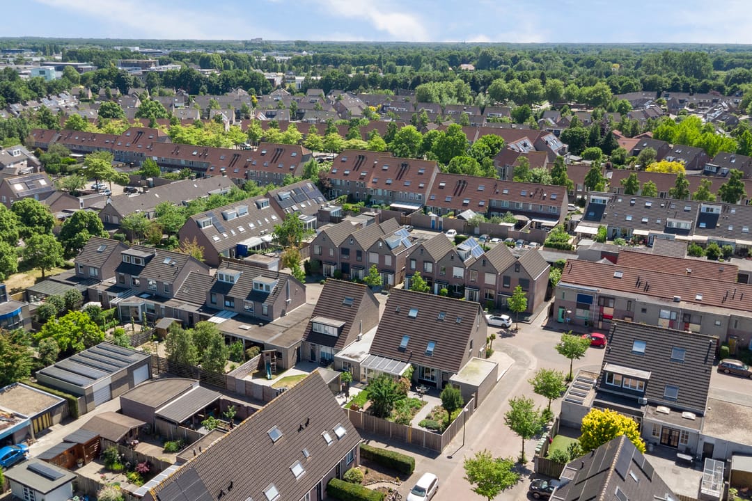 Photo 46 of Gele Lis 24