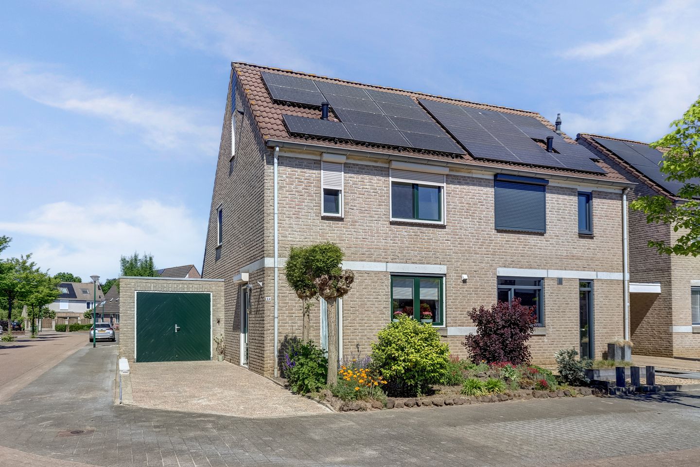 Foto 1 van Gele Lis 24