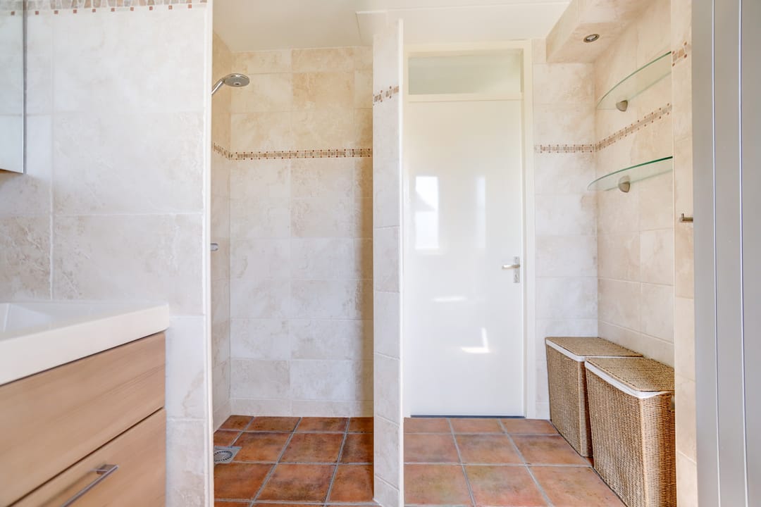 Photo 26 of Gele Lis 24