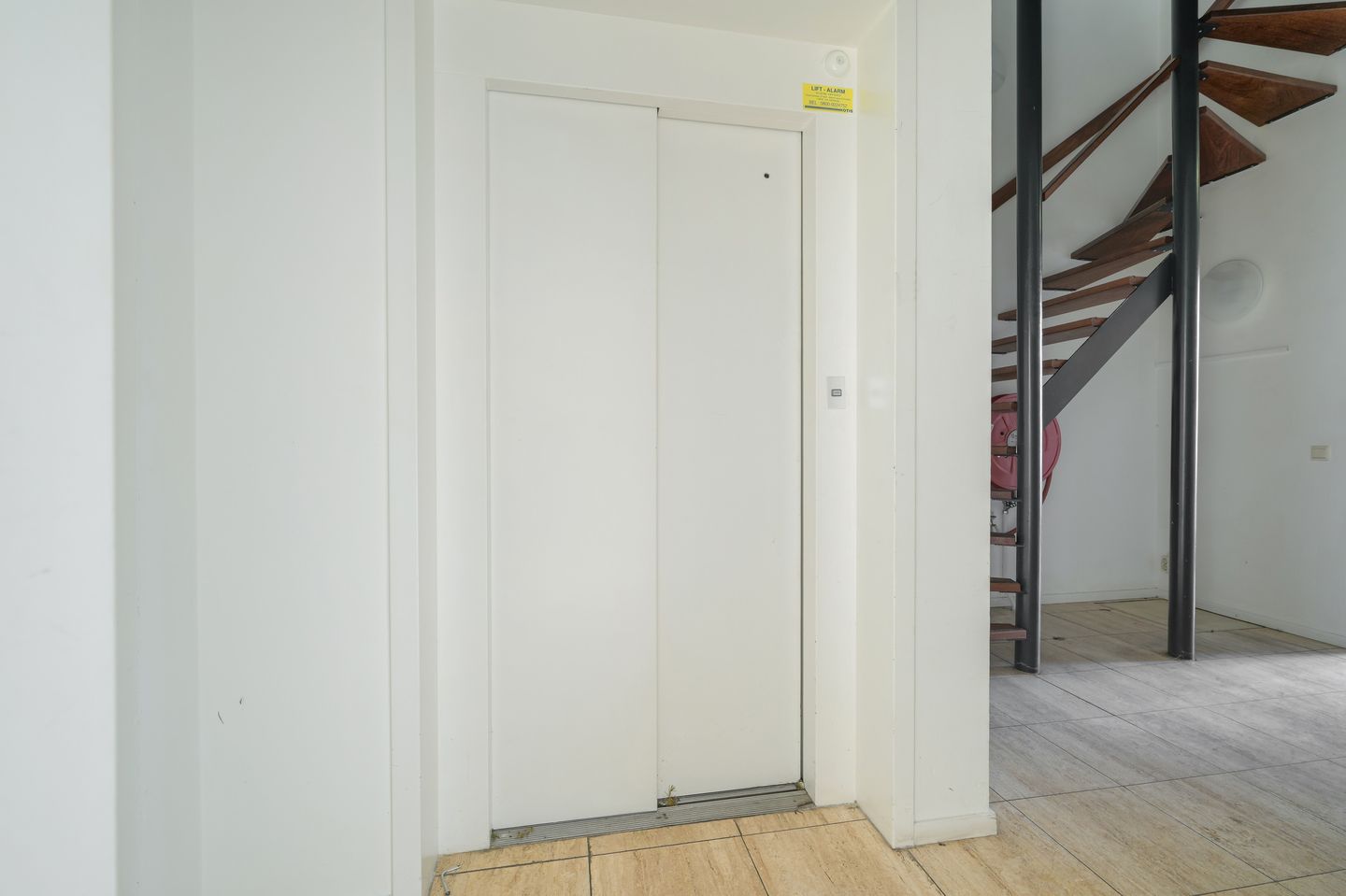 Unique townhouse with garden in Breda Zandberg, ready for transformation — 16