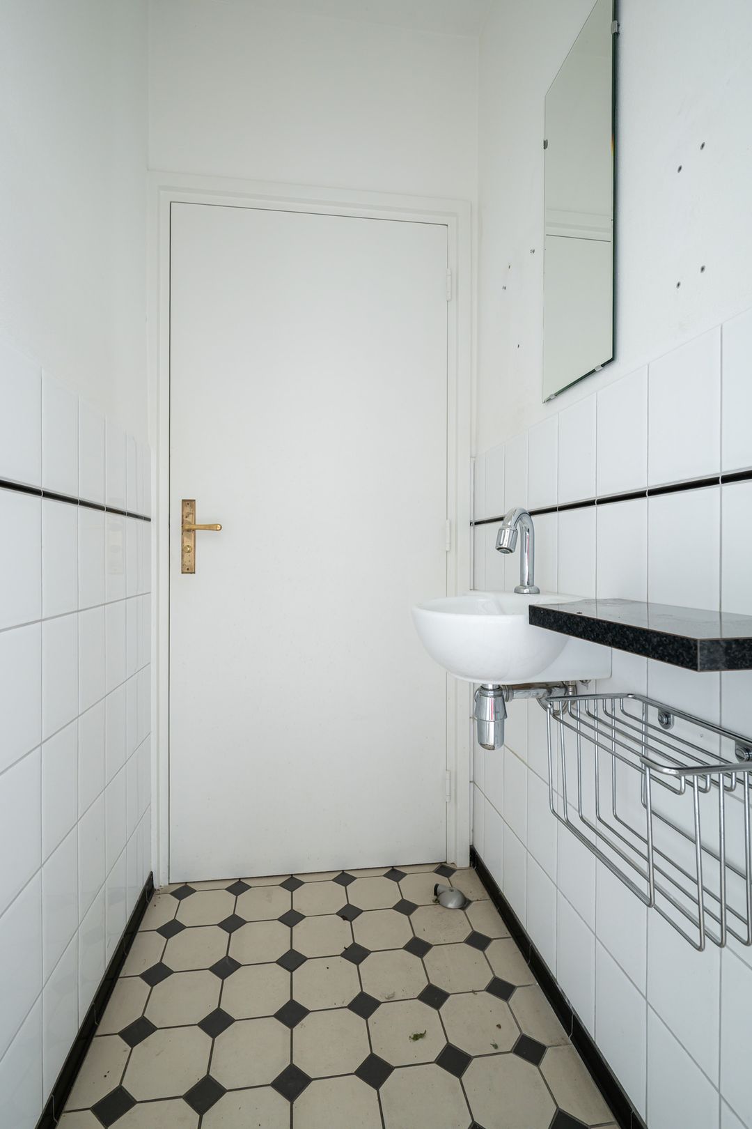 Unique townhouse with garden in Breda Zandberg, ready for transformation — 15