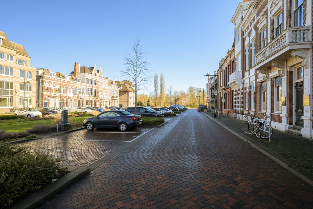 Unique townhouse with garden in Breda Zandberg, ready for transformation — 55