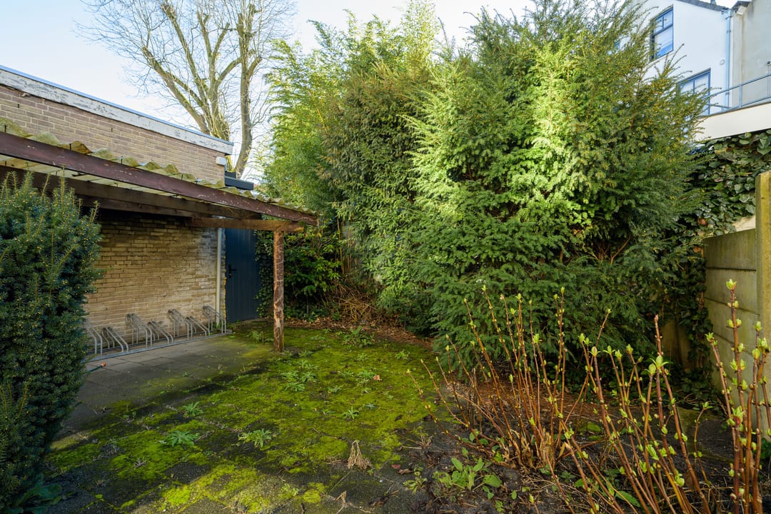 Unique townhouse with garden in Breda Zandberg, ready for transformation — 52