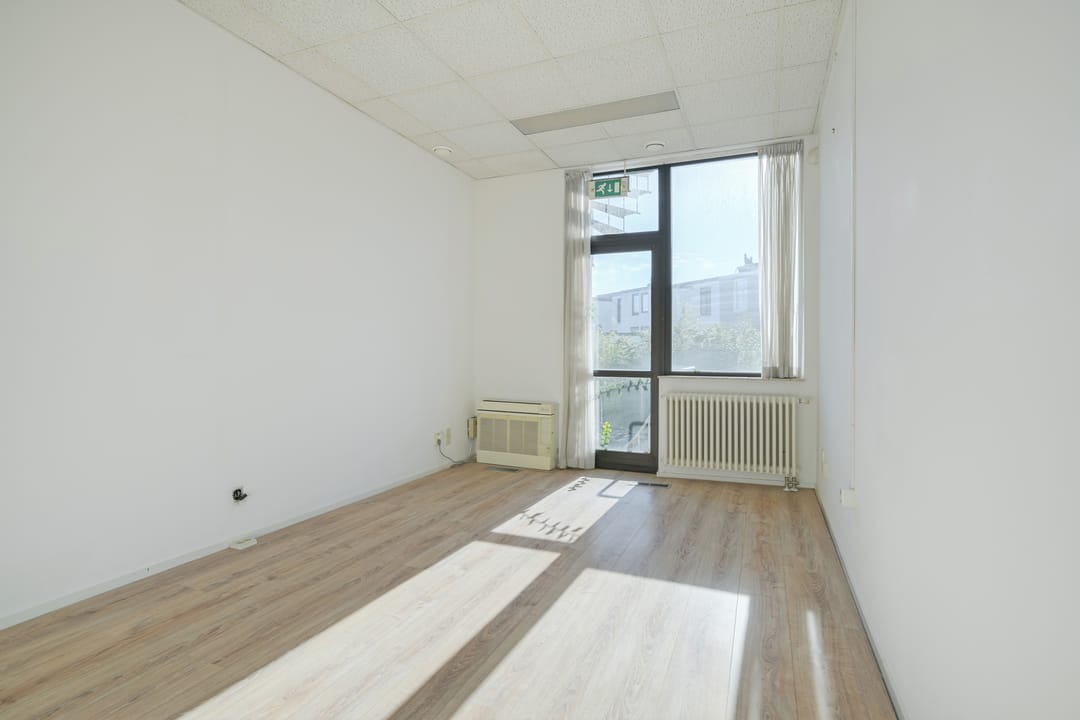 Photo 38 of Parkstraat 10