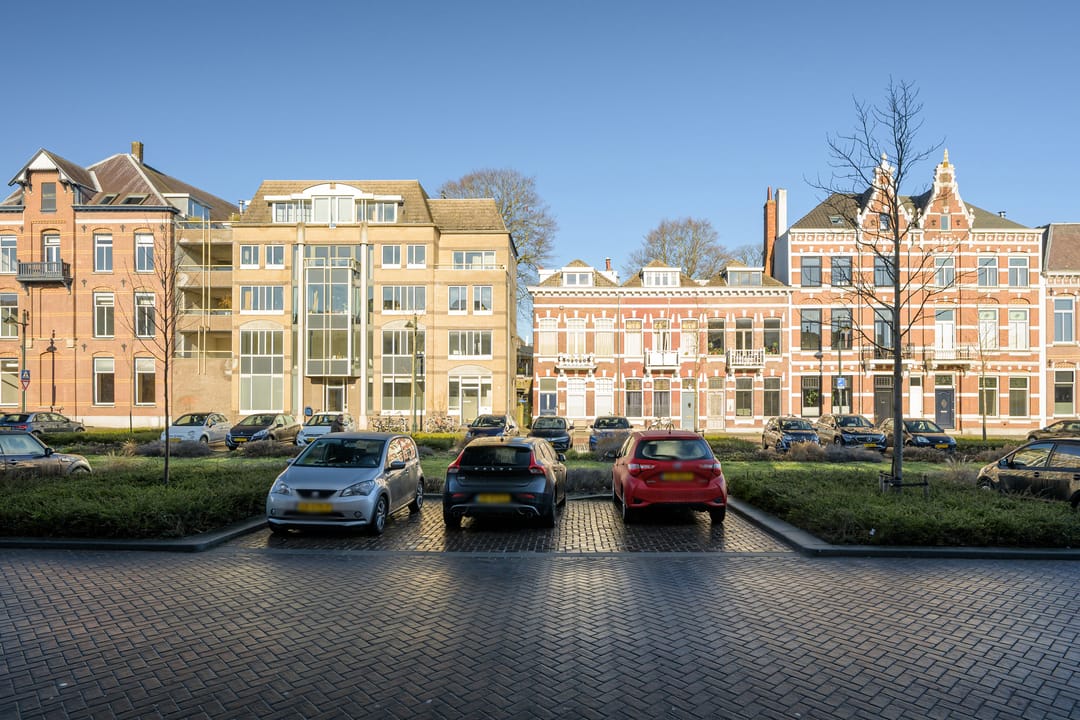 Unique townhouse with garden in Breda Zandberg, ready for transformation — 61