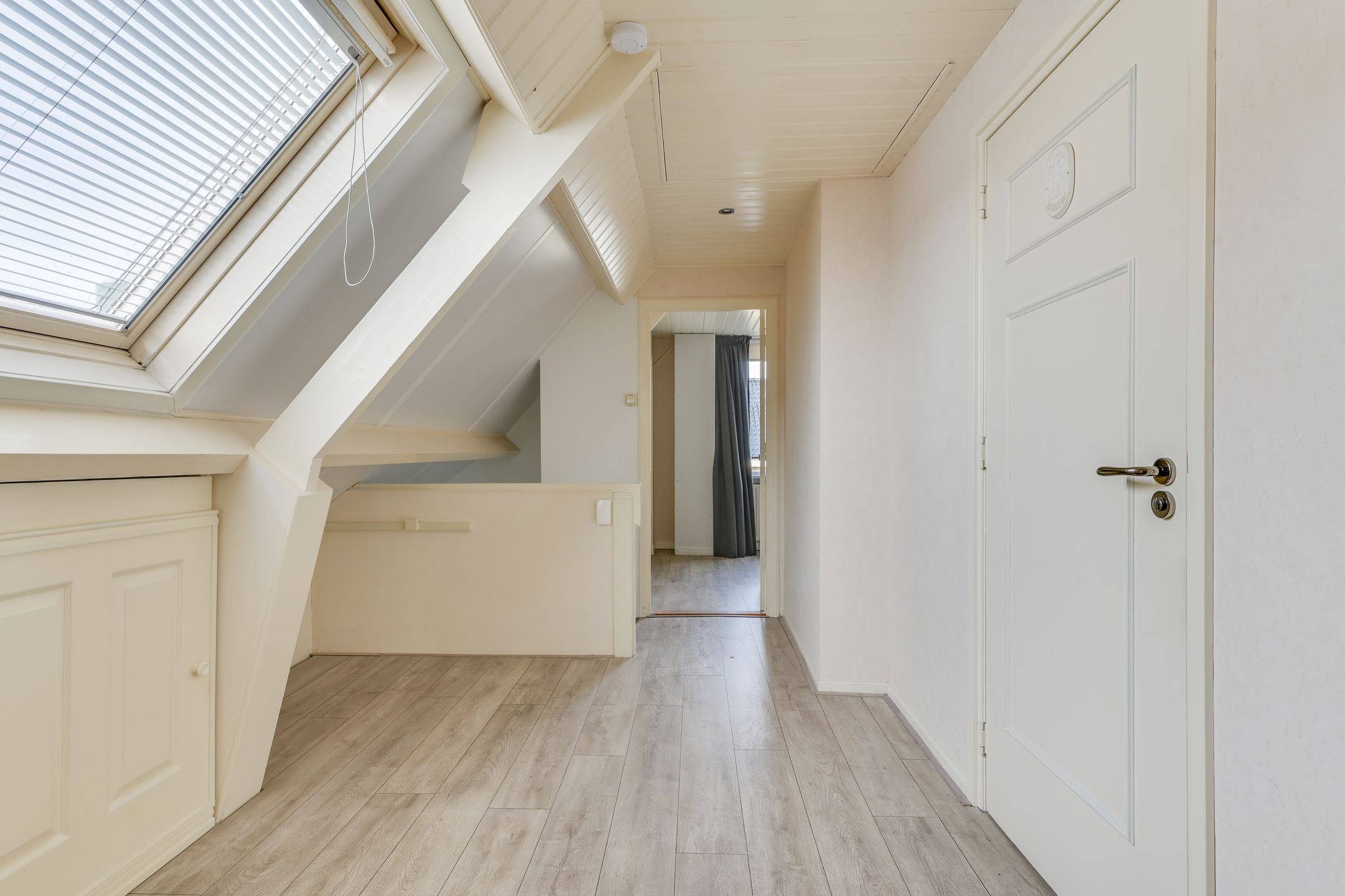Photo 33 of Westeinde 245