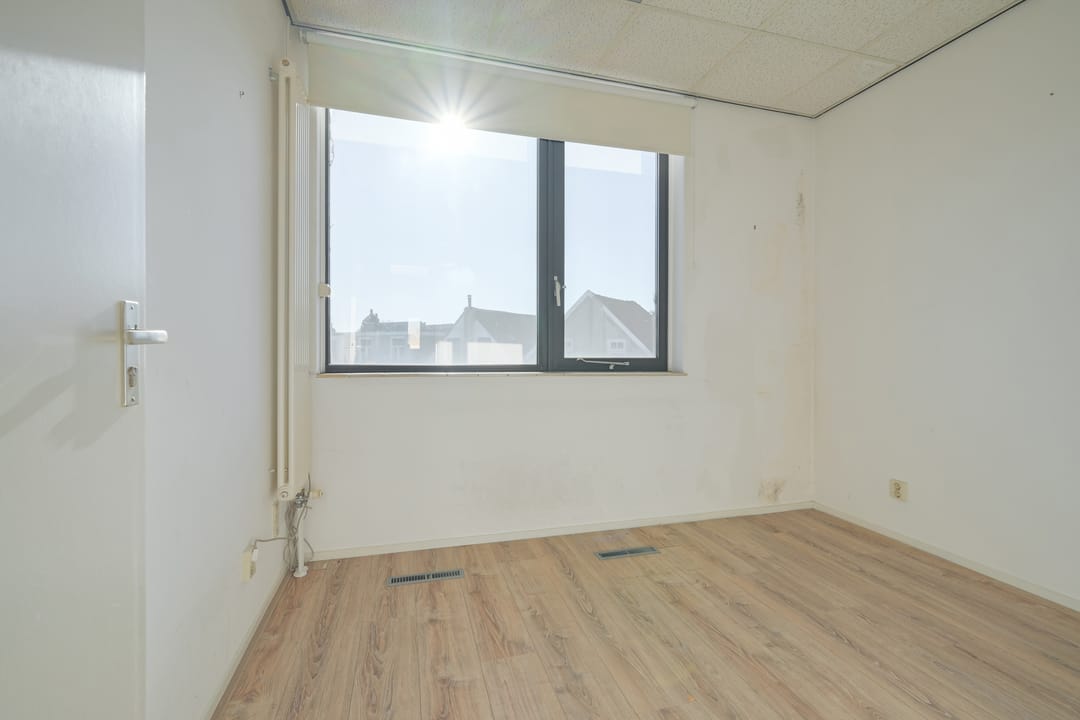 Unique townhouse with garden in Breda Zandberg, ready for transformation — 47