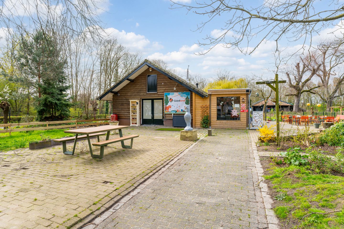 Sustainable Family Home with Four Bedrooms in De Kruiskamp — 44