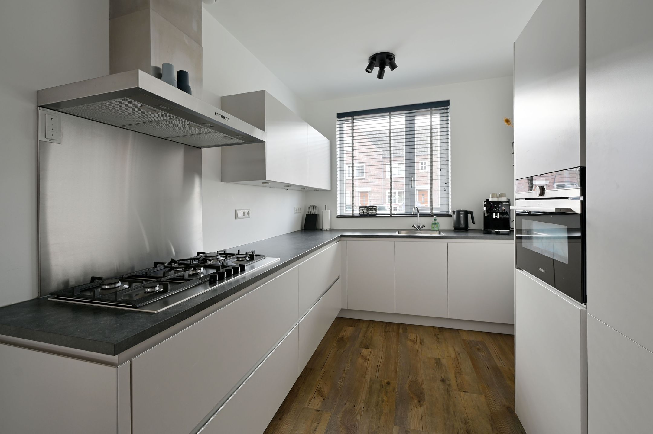 Foto 12 van Klompenmaker 31