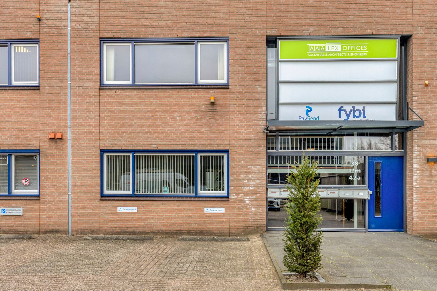 View photo 2 of Rokkeveenseweg 40