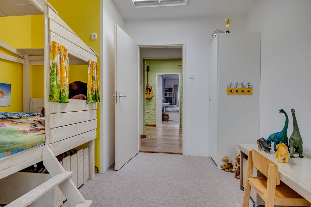 Spacious Bungalow with Guest House Adjacent to Nature Reserve — 22