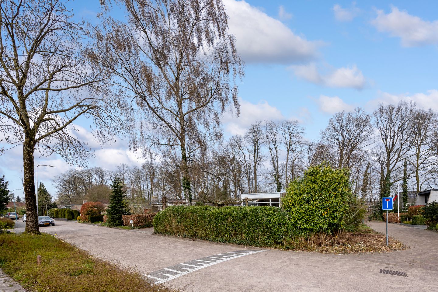 Spacious Bungalow with Guest House Adjacent to Nature Reserve — 57