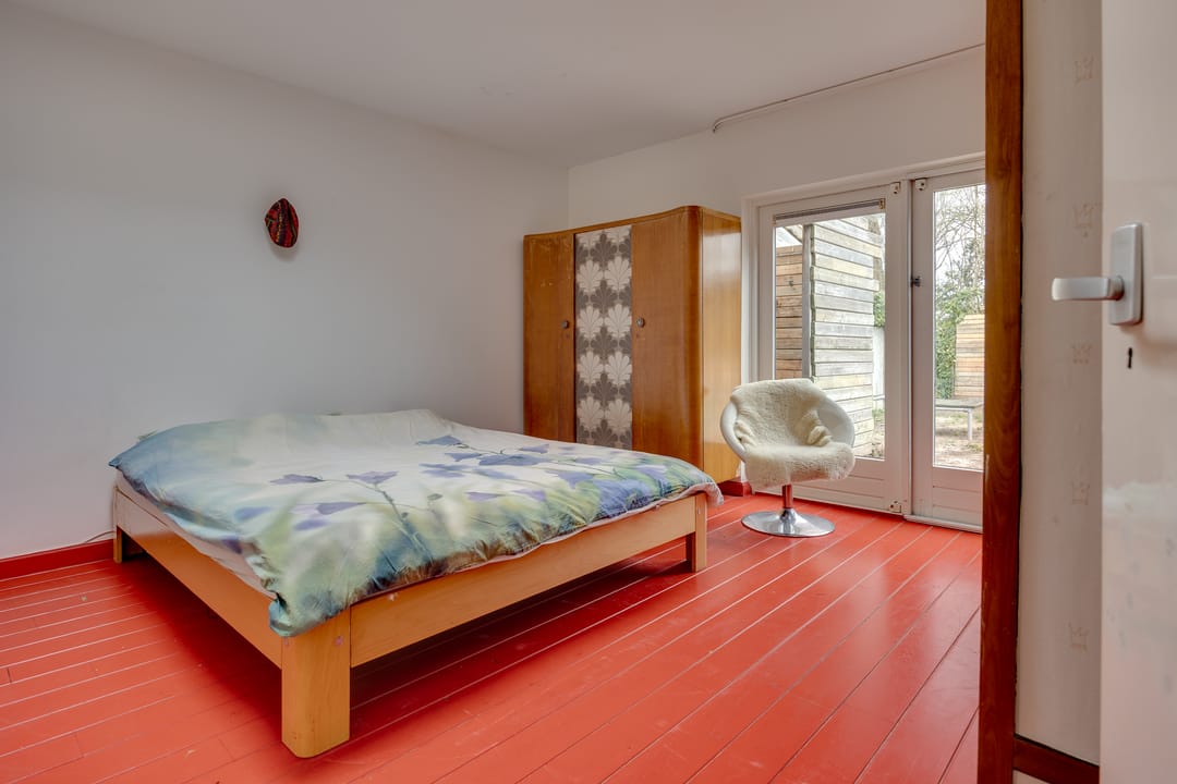 Spacious Bungalow with Guest House Adjacent to Nature Reserve — 26