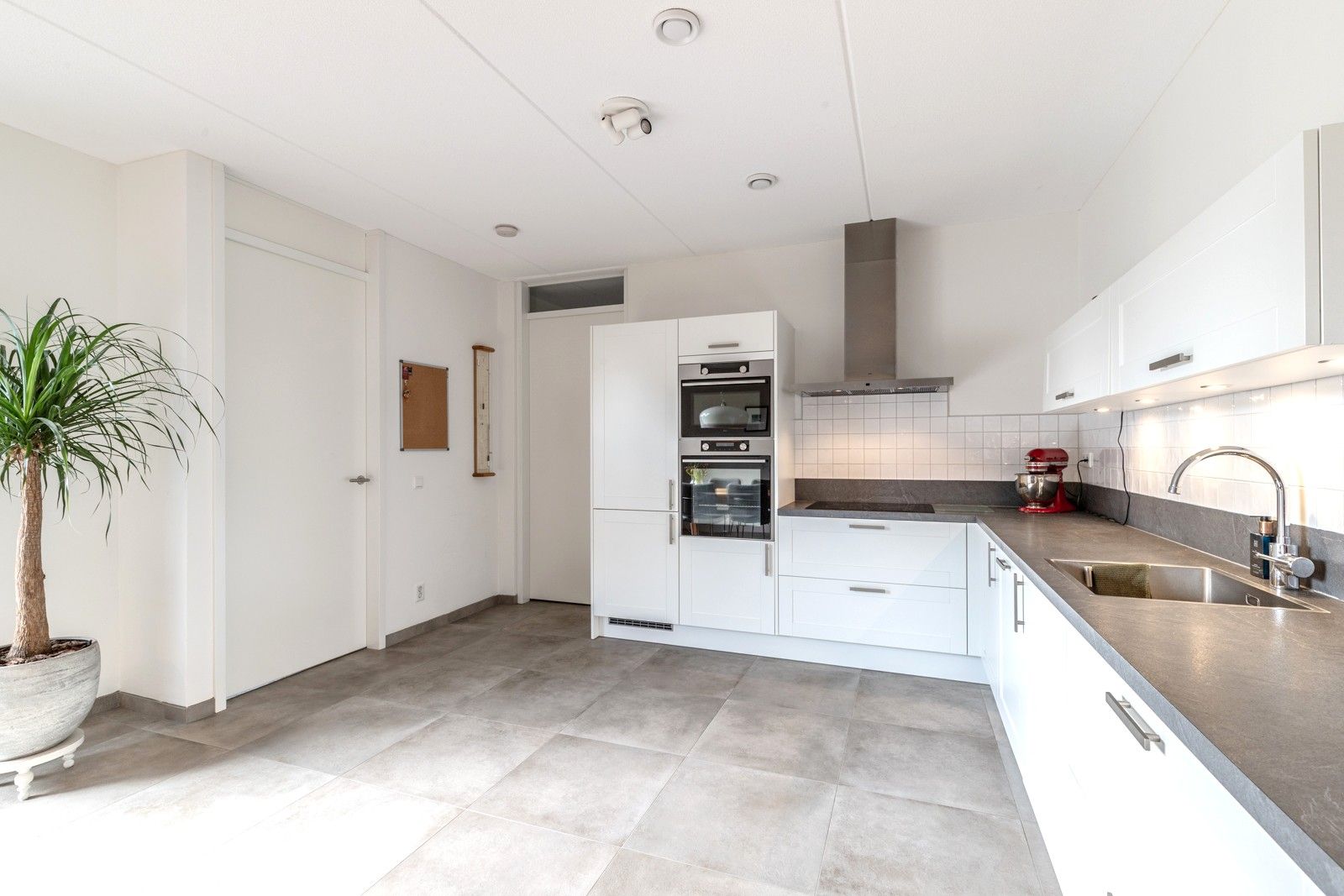 Foto 15 van Ranastraat 1