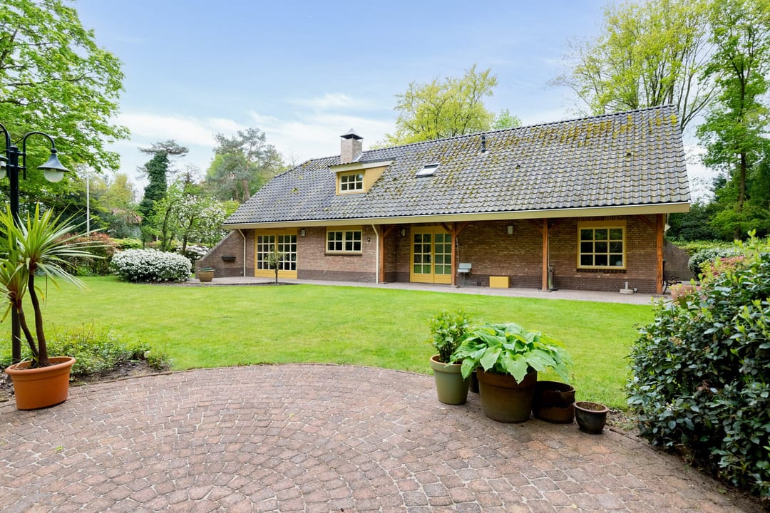 Foto 52 van Kleuterhuislaan 1