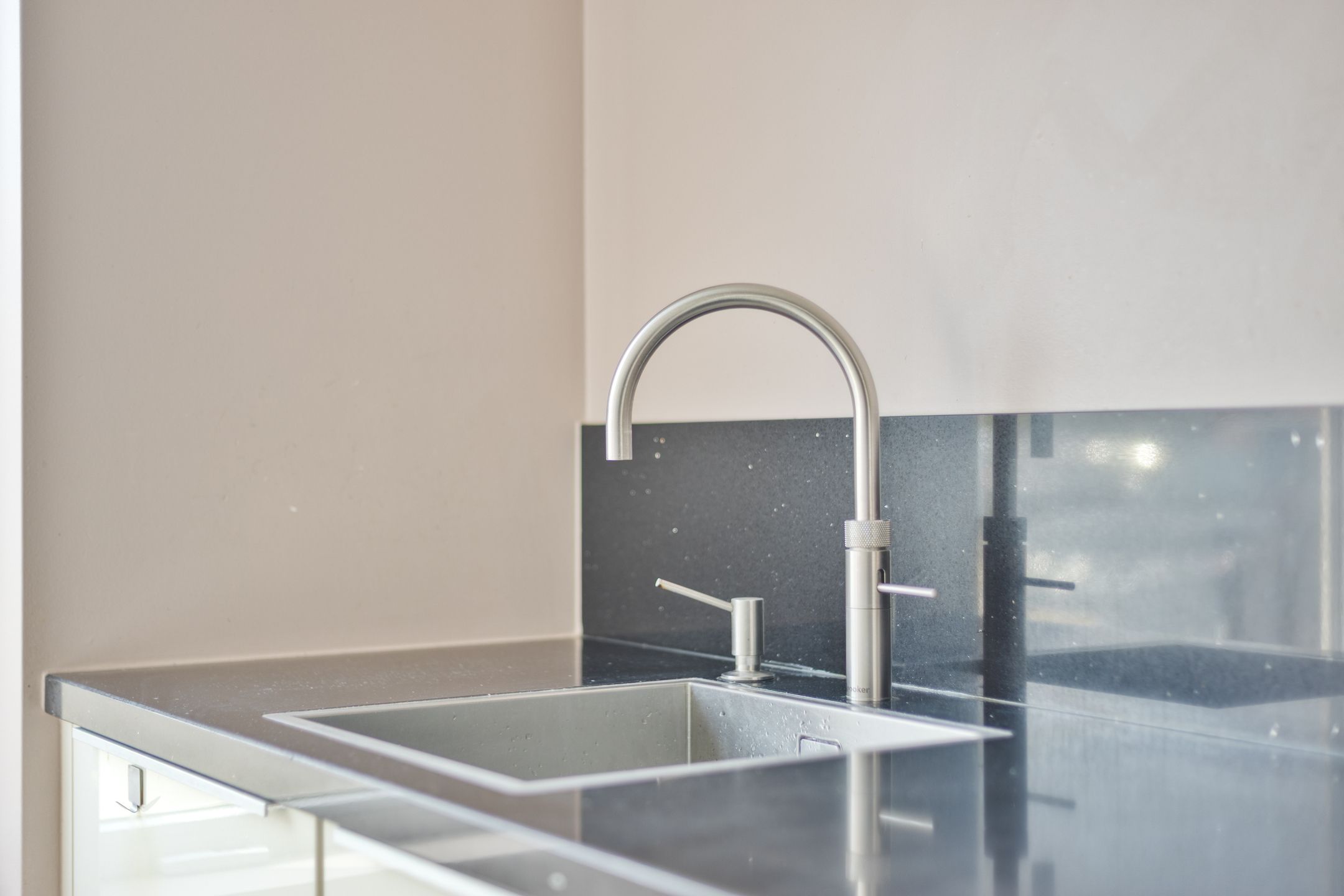 Foto 15 van Heliotroopdijk 27