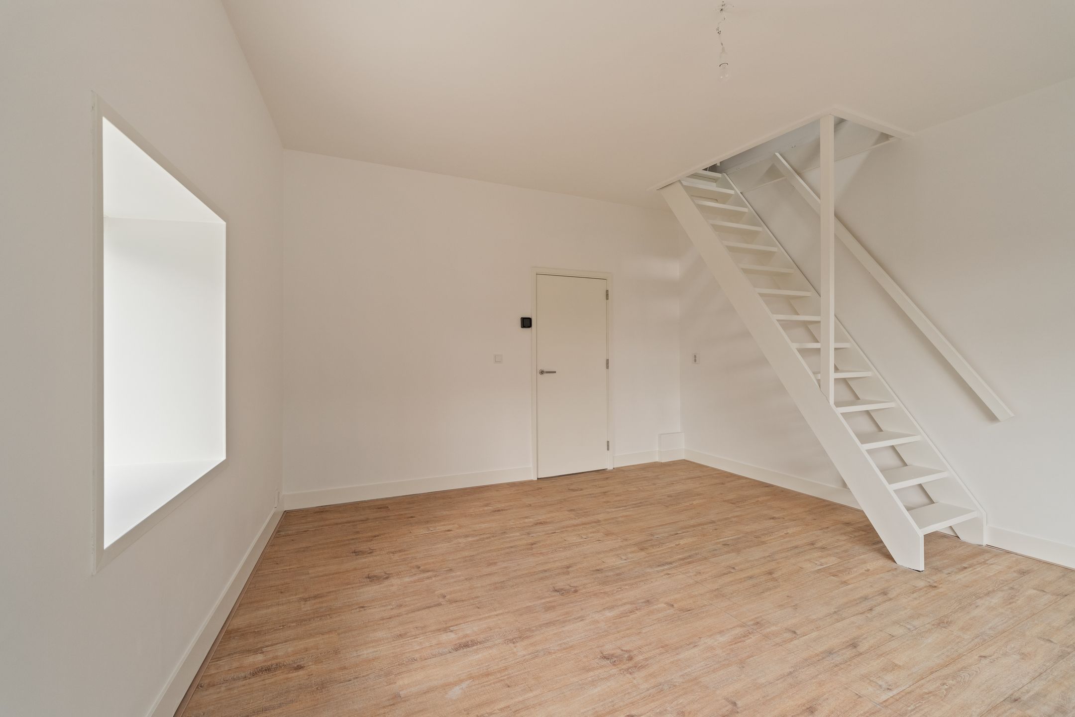 Foto 9 van Abraham van Royenstraat 106-A