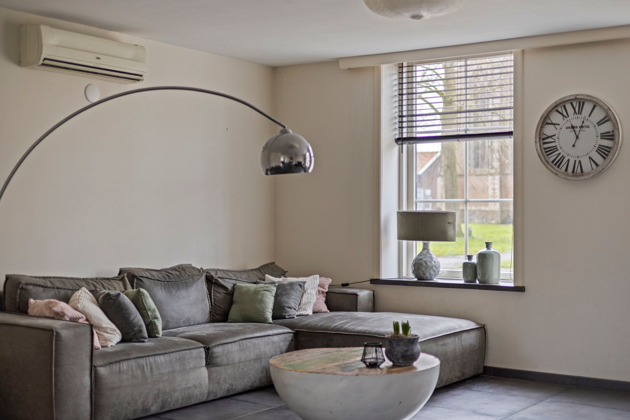 Spacious detached home with independent B&B in Nieuwerkerk center — 12