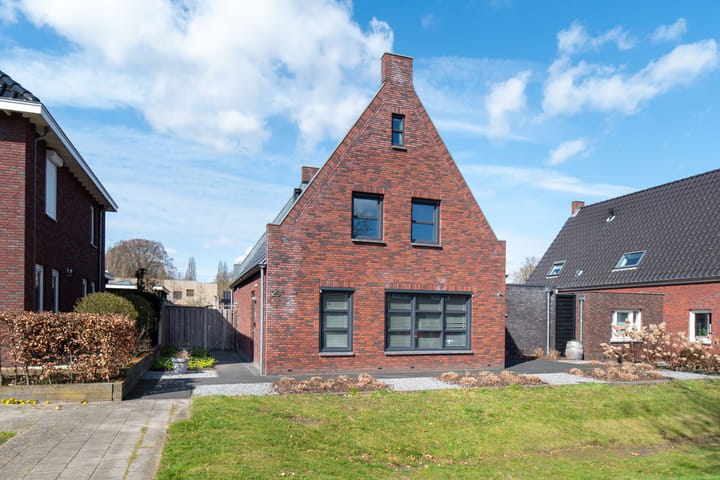 Photo 2 of Karel Doormanstraat 26-A
