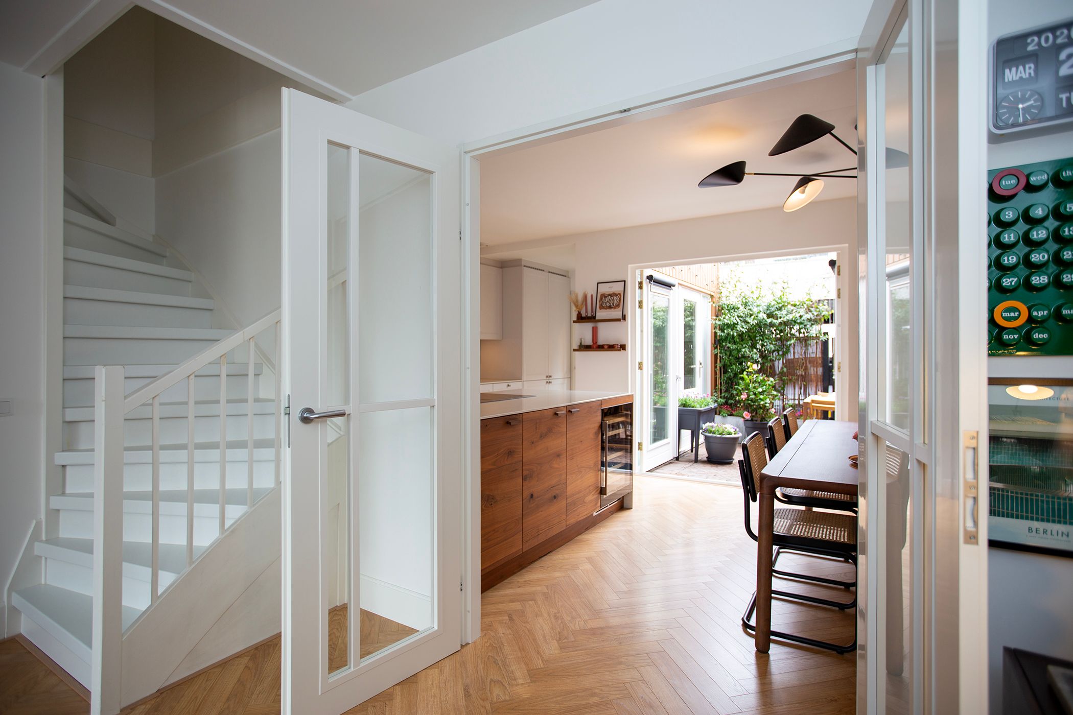 Photo 9 of Prins Hendrikstraat 64-C