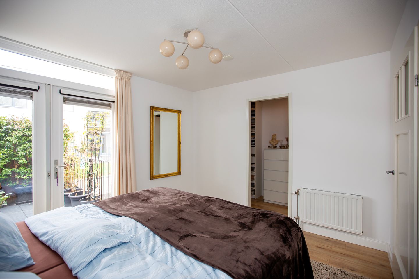 Photo 19 of Prins Hendrikstraat 64-C