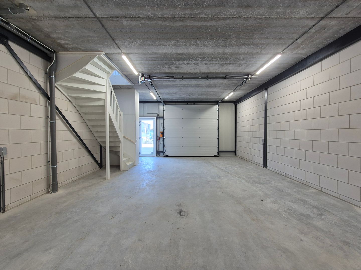 Bekijk foto 4 van Transportweg 4-A