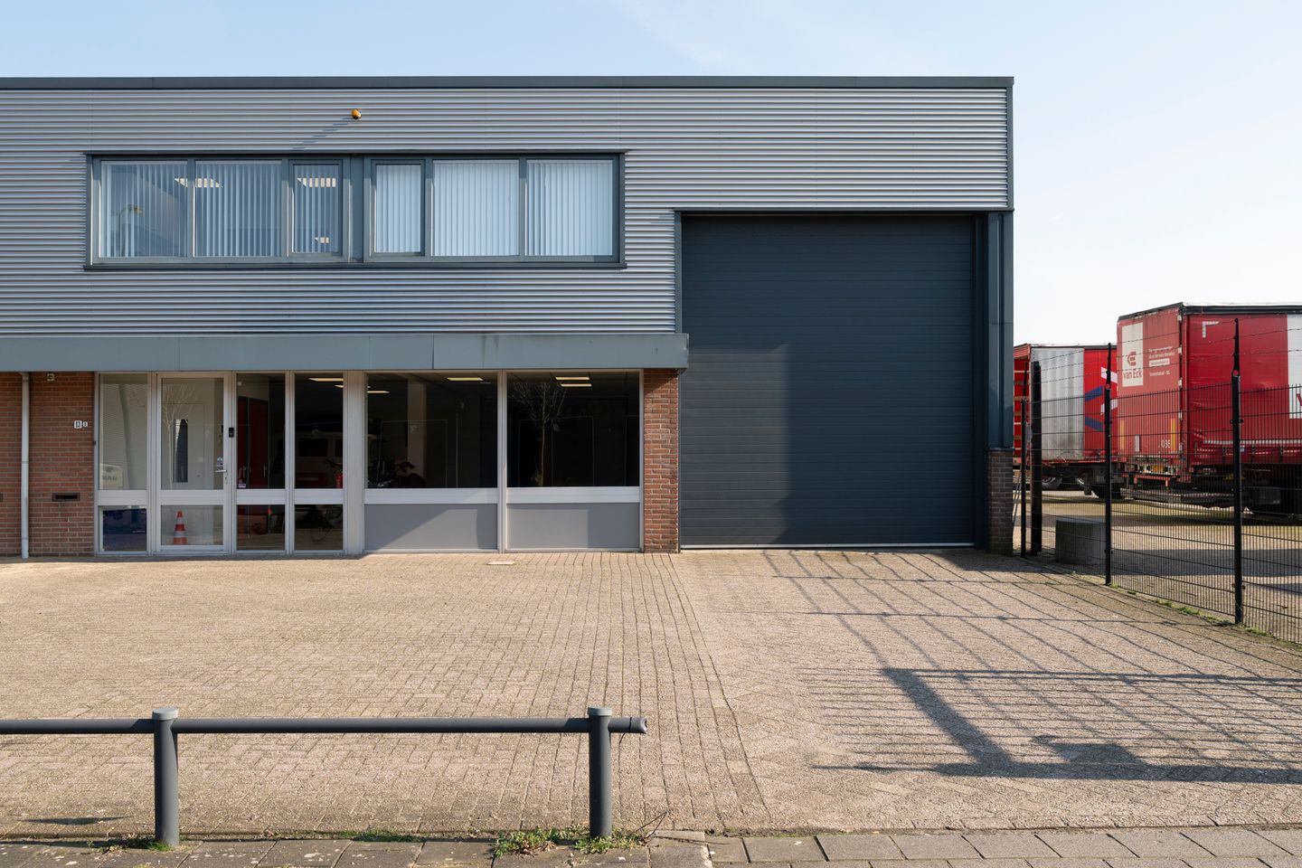 Bekijk foto 2 van Generatorstraat 13-D