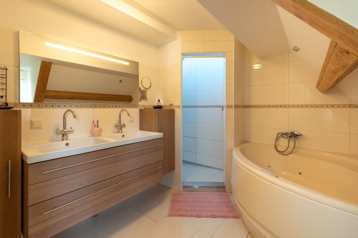 Foto 19 van Dotterstraat 23