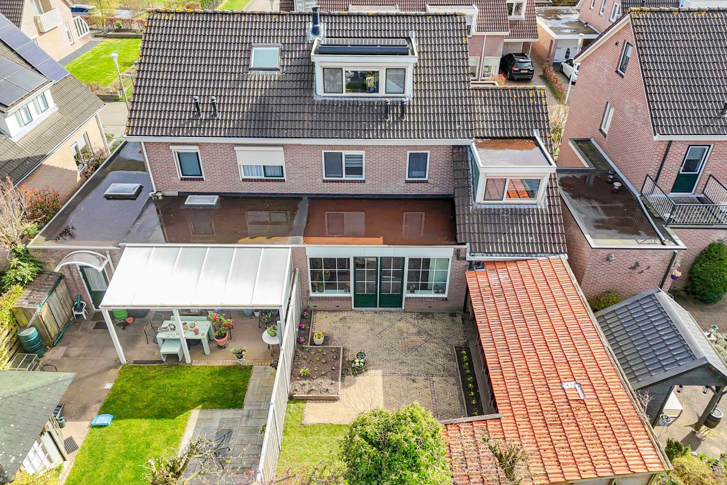 Spacious extended semi-detached home with garage in Heino Zuid — 50