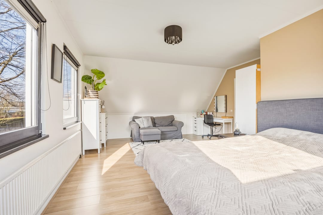 Unique Mixed-Use Property with Spacious Lot Near A-27 — 22