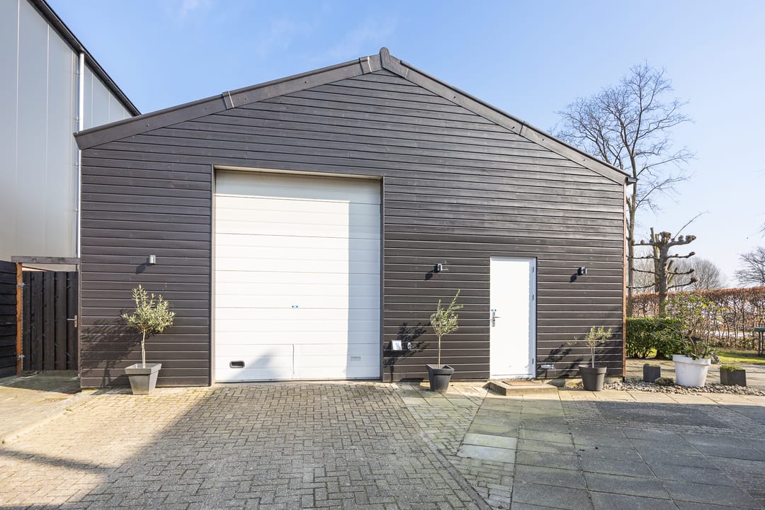 Unique Mixed-Use Property with Spacious Lot Near A-27 — 32