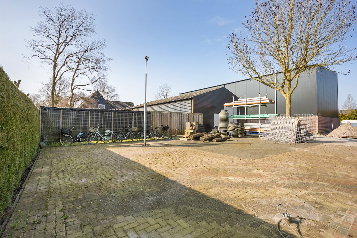Unique Mixed-Use Property with Spacious Lot Near A-27 — 34