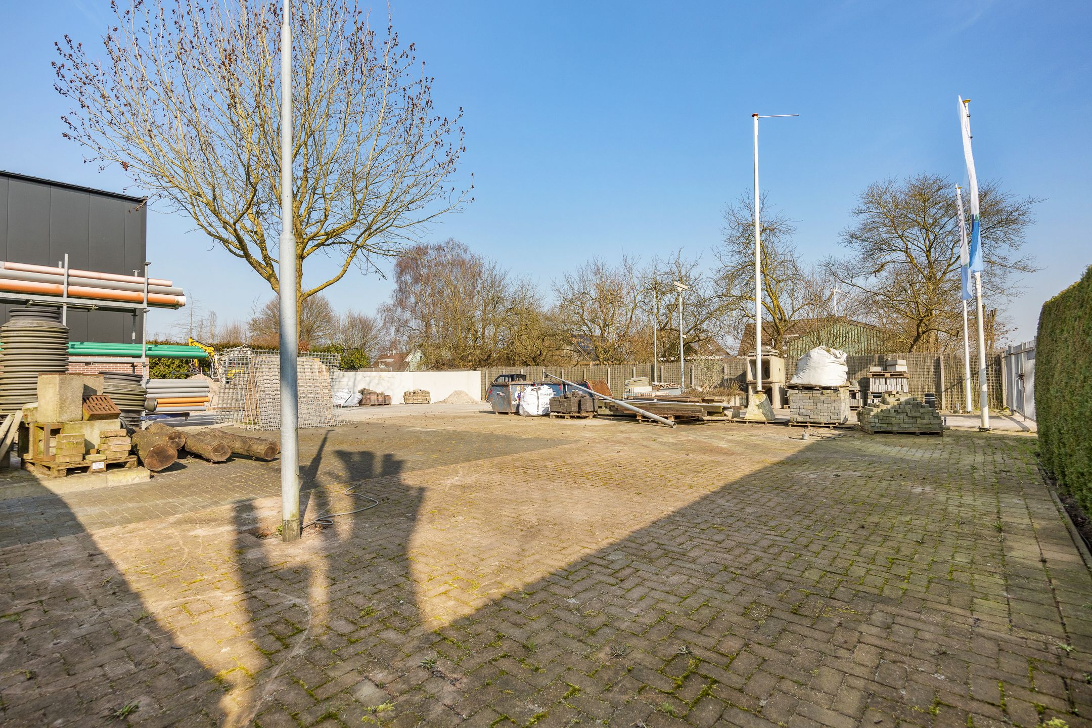 Unique Mixed-Use Property with Spacious Lot Near A-27 — 39
