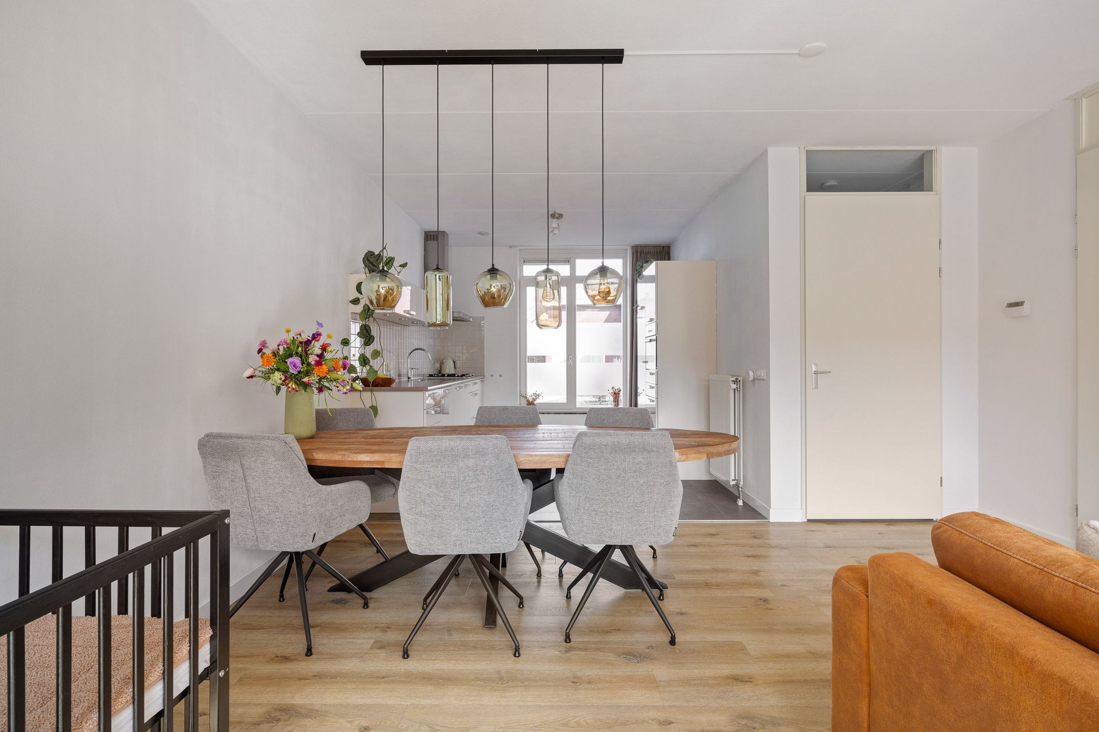 Photo 6 of Bernhardstraat 38