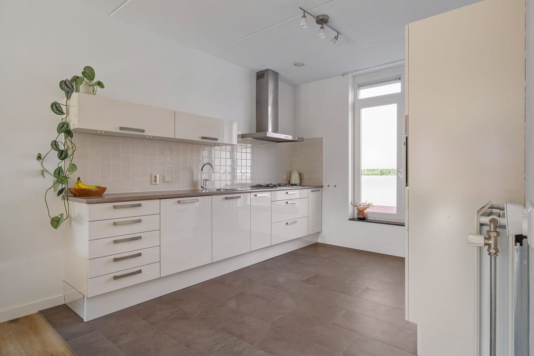 Photo 8 of Bernhardstraat 38