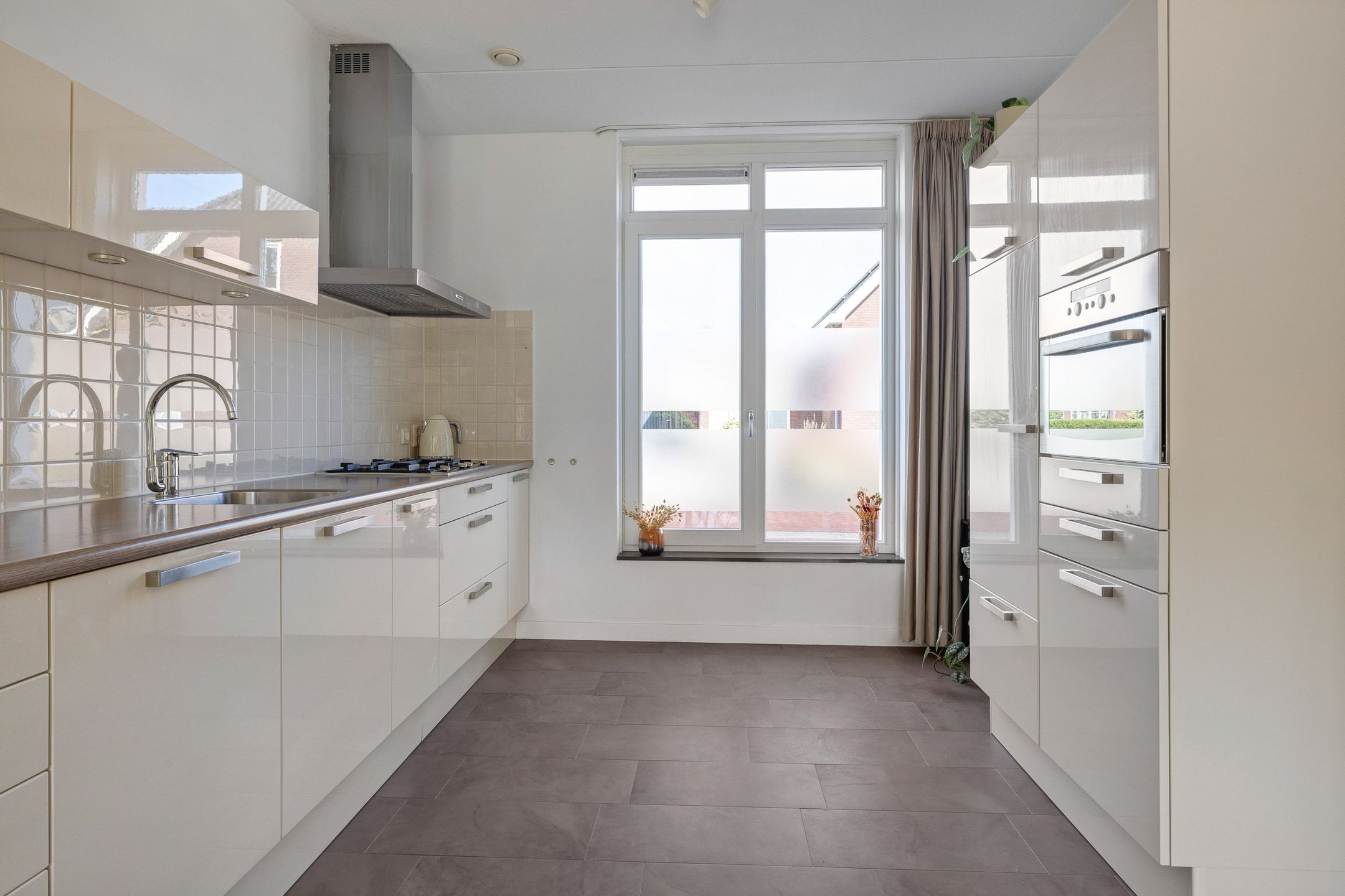 Photo 9 of Bernhardstraat 38